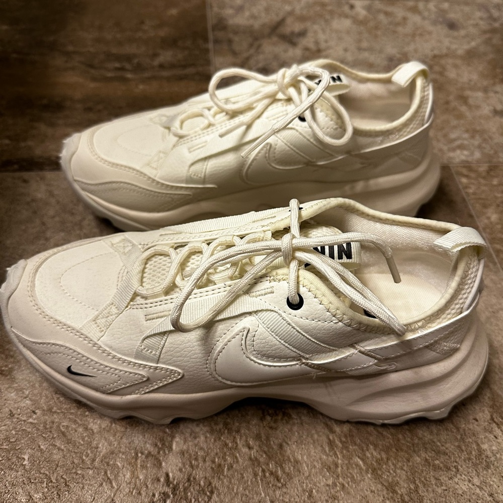 Nike TC 7900 sneakers